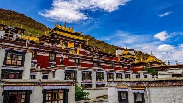 Tashilhunpo Monastery beneath the Tibetan hills